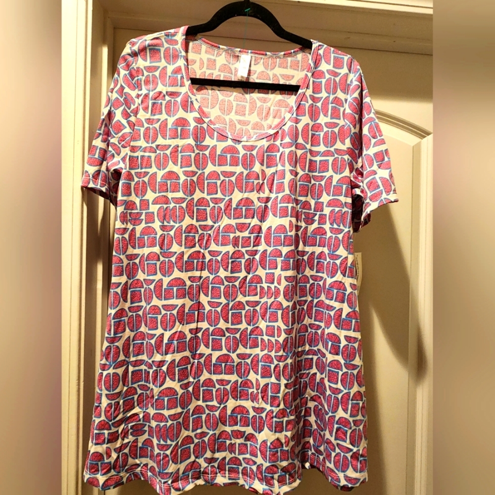Lularoe Perfet T Large pink aqua